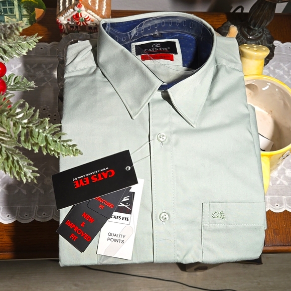 Cats Eye men's long sleeve button down dress shirt.  Size 16. NWT - Picture 1 of 3